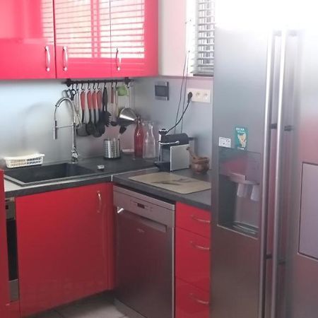 Le Queirele Apartment Le Lavandou Bagian luar foto